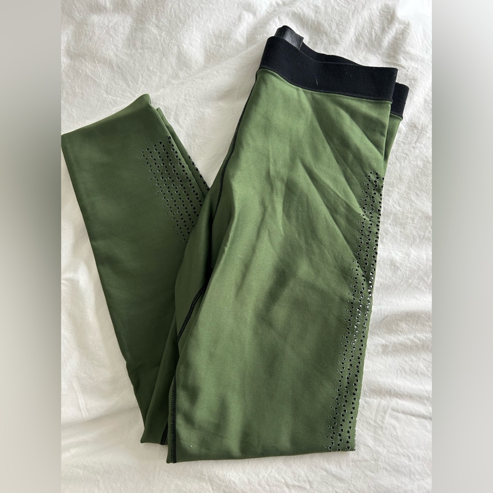 Ultracor Olive Green leggings with Black Accents